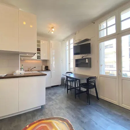 Renove Lumineux Proche Et Marche, 4 Couchages, Balcon, - Fr-1-245-46 Appartement *