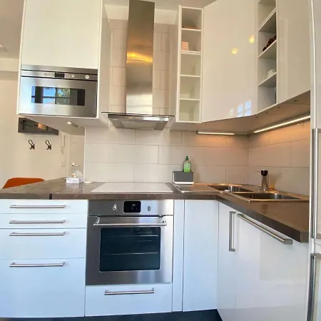 Renove Lumineux Proche Et Marche, 4 Couchages, Balcon, - Fr-1-245-46 Appartement *